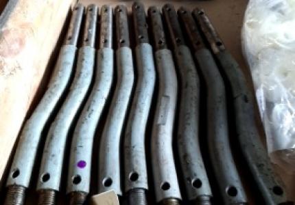 VIS DE REGLAGE BOUT C/COUDE 40