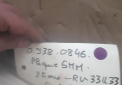 PLAQUE 5MM 2TROUS CRU33 U33