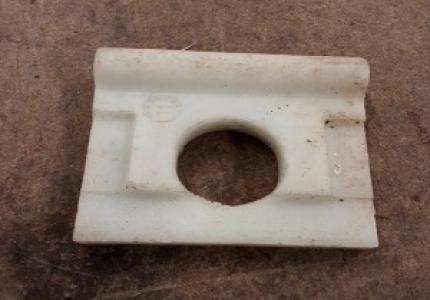 BUTEE POUR ATTACHE C200 N.8